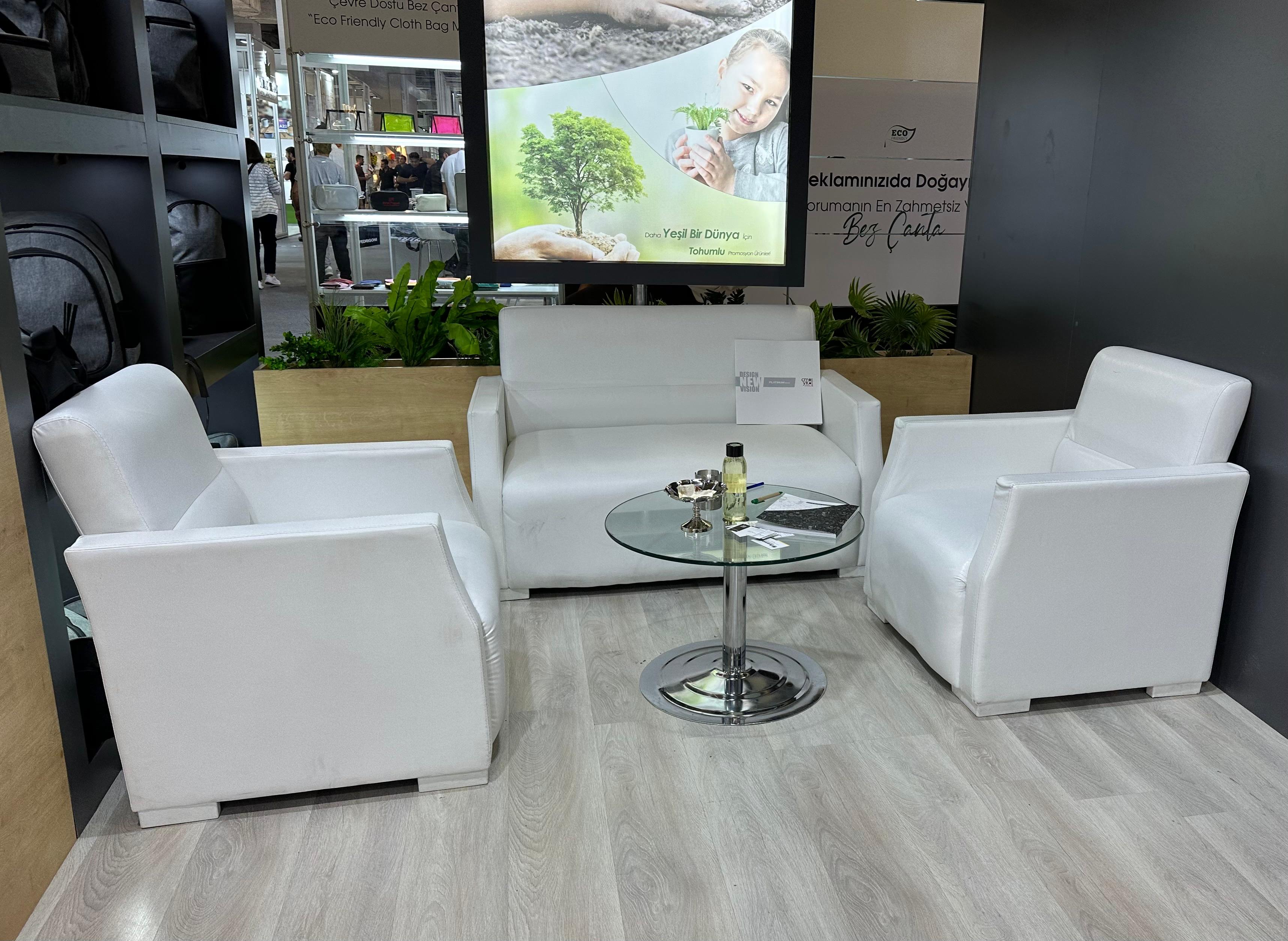 Standart beyaz koltuk takımı